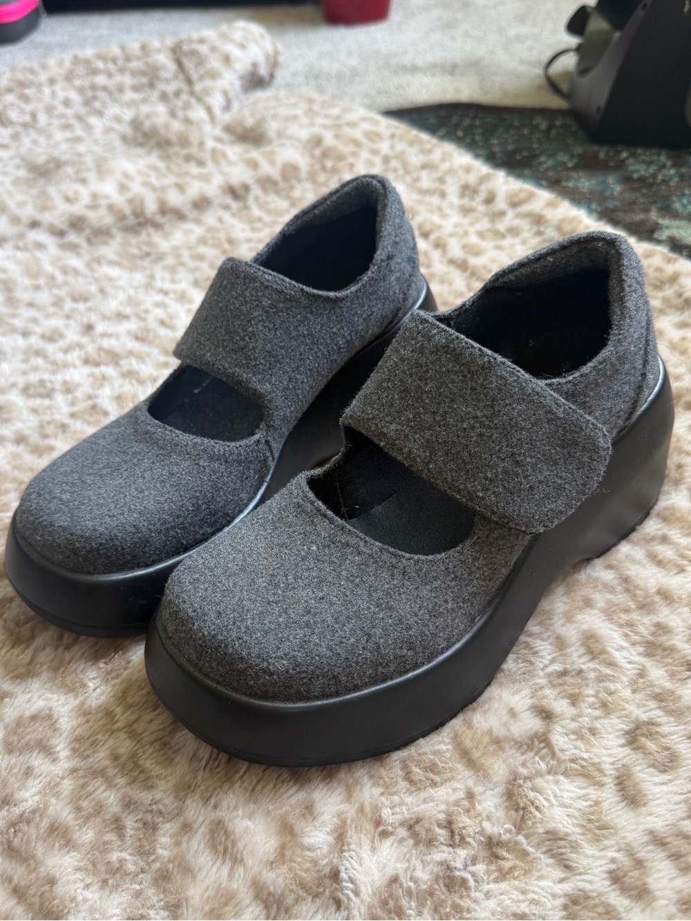UNIF Gray Mary Jane Platform Dress Shoes